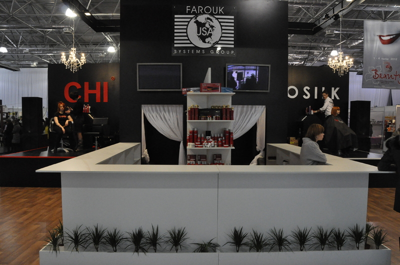 Массивный стенд становится центром притяжения нa выставкe Beauty 2012